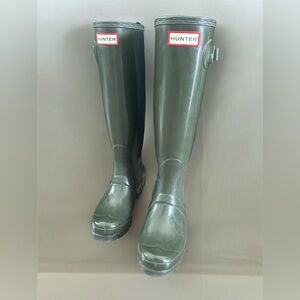 Tall Dark Green Women’s Hunter Rain Boots - Size 5